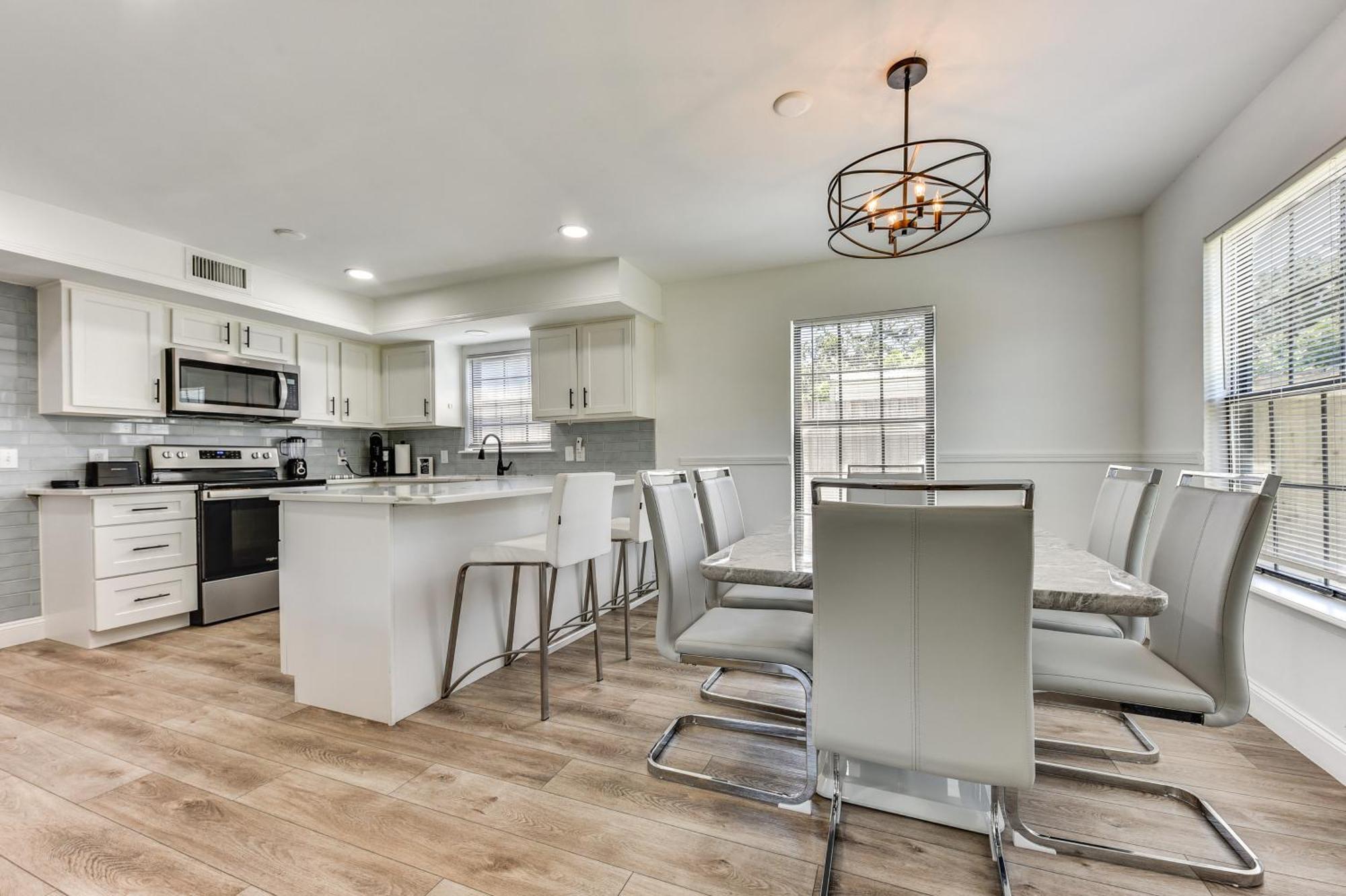 Modern - Close To River! * Jacksonville