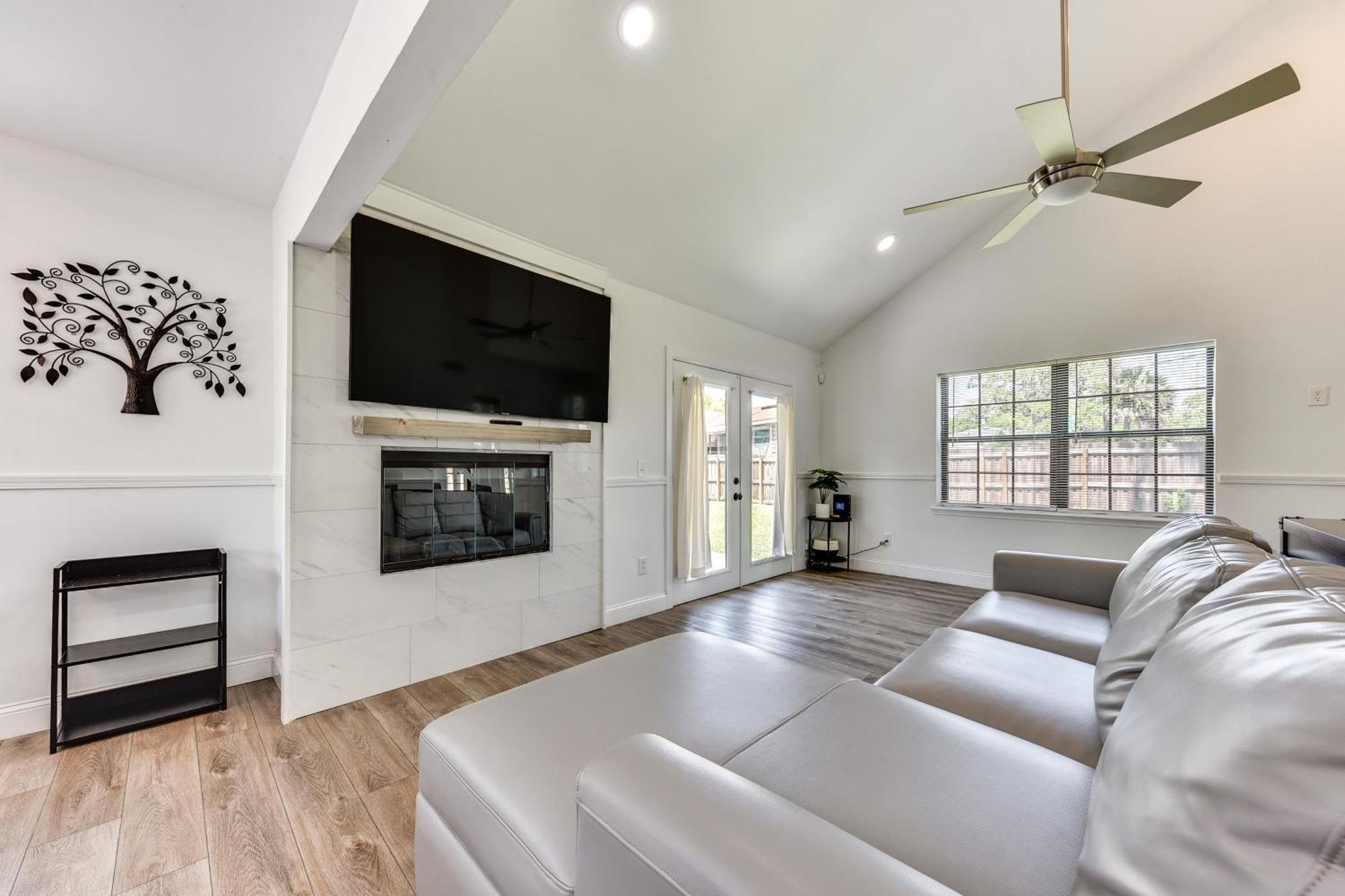 Modern - Close To River! * Jacksonville